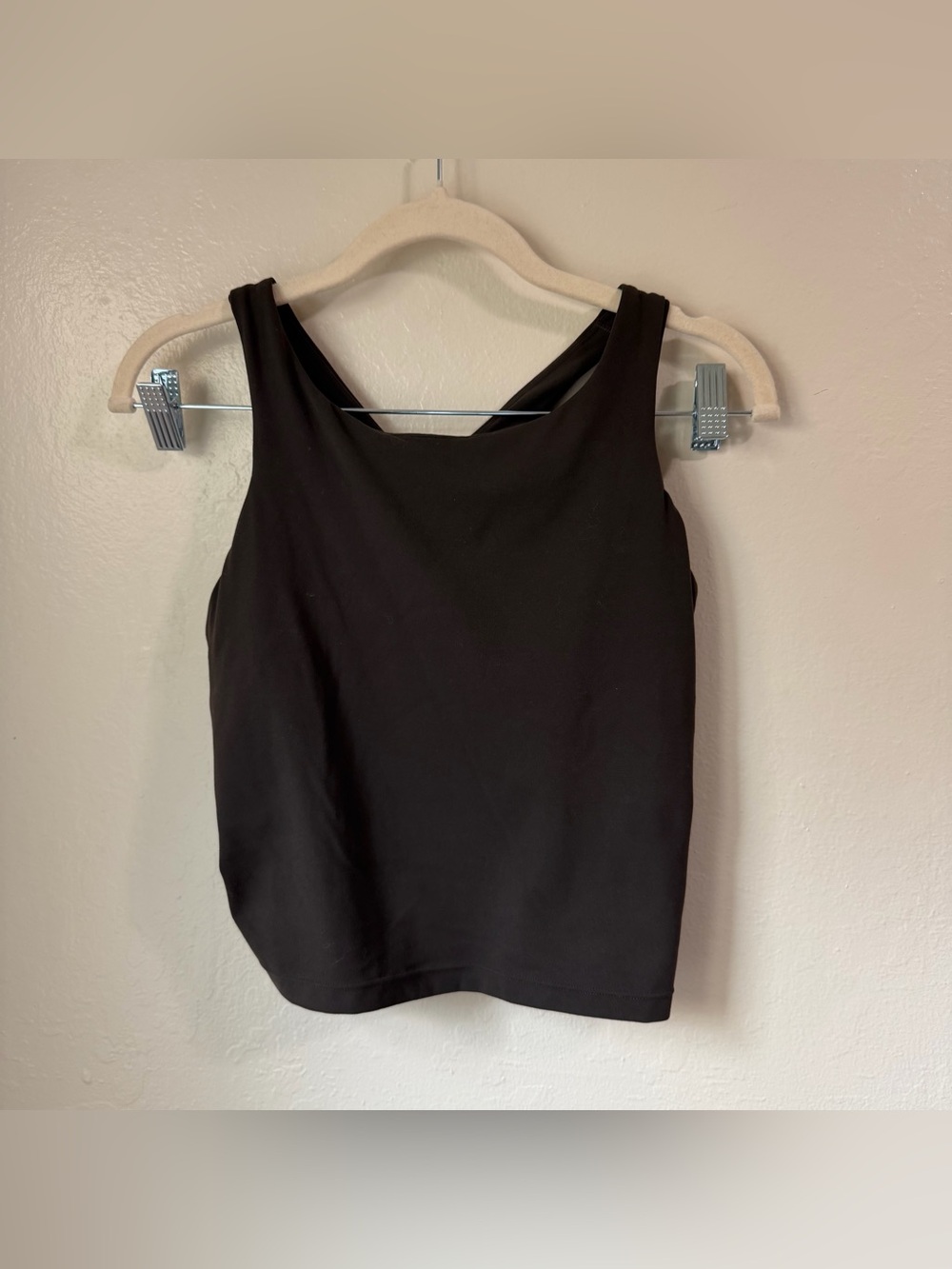 Athleta Conscious Crop - Chocolate Brown size M Racerbackhigh-neck cropped fit